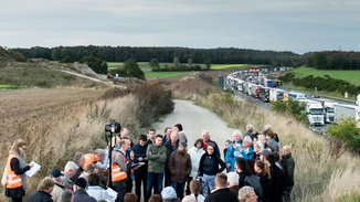 Lokalforum Haundorf 2019: Die Teilnehmenden erhalten Informationen über den Streckenabschnitt