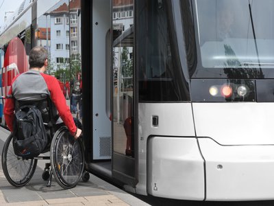 StUB-Mood-Bild: Barrierefreiheit für Rollstuhlfahrer*innen