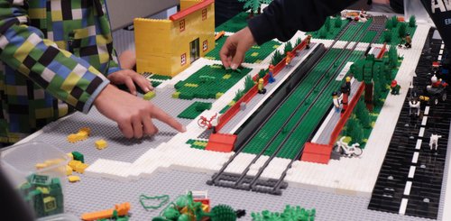 5. Kinder- und Jugendbeteiligung: Lego-Modelle